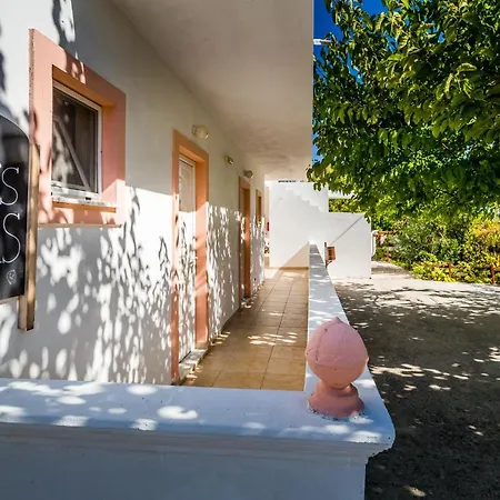 Vivi'S Studios Alykes  Exterior photo